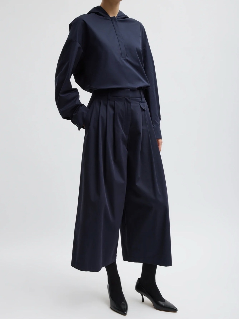 Bio Twill Triple Pleat Cropped Pant size 6